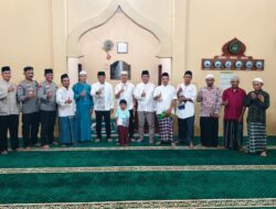 Perkuat Sinergi Antara Masyarakat di Bulan Ramadan, Polres Pangandaran Gelar Tarawih Keliling di Desa Cibenda