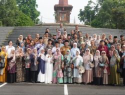 Memberikan Pelayanan Terbaik Kepada Masyarakat, Bupati Tasikmalaya H.Cecep Berikan Penghargaan Kepada ASN