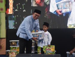 Ketua DPRD Kota Tasikmalaya H.Aslim Hadiri dan Berikan Apresiasi Kegiatan Ngabuburit Bareng Anak Yatim Vol 9