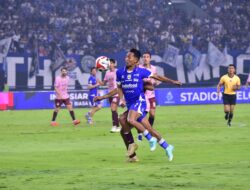 Persib Bandung Taklukkan Persik Kediri 3-0, Hodak Puas Meski Kesulitan Awal