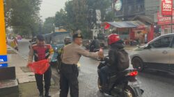 Polres Purwakarta Berbagi Berkah Ramadan, Sat Samapta Bagikan Takjil di Hari Jadi Korps Sabhara ke-74