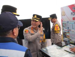 Pastikan Layanan dan Pengamanan Maksimal, Wakapolda Jabar Sidak Pos Mudik Purwakarta