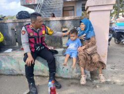 “Tangis Haru Anak Hilang dari Orang Tua di Pantai Pangandaran” Kasat Samapta Berhasil Pertemukan Kembali dengan Keluarga