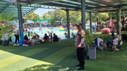 Ribuan Wisatawan Penuhi Cikao Park, Polres Purwakarta Siaga Jaga Keamanan