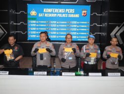 Polres Subang Gelar Konferensi Pers Ungkap Kasus Pembunuhan dan Curas, Pelaku Berhasil Ditangkap di Bogor