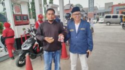 Momentum Ramadan 1447 H, Karang Taruna Kecamatan Kadipaten Bersama Manajemen SPBU Hasanurohmah Gelar Aksi Sosial Berbagi Takjil Kepada Masyarakat