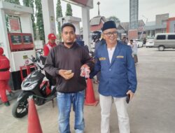 Momentum Ramadan 1447 H, Karang Taruna Kecamatan Kadipaten Bersama Manajemen SPBU Hasanurohmah Gelar Aksi Sosial Berbagi Takjil Kepada Masyarakat