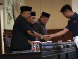 Wakil Bupati Tasik,H.Asep Sopari, Hadiri Rapat Paripurna DPRD Kabupaten Tasikmalaya