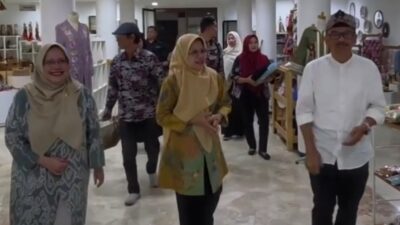Hj.Retno Widyastuti Ketua Dekranasda Kabupaten Tasikmalaya Laksanakan Kunjungan Studi ke Dekranasda Provinsi Jawa Barat