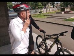Sekdis Porabudpar Kota Tasikmalaya Terapkan CFD, Hadiri Kegiatan Hari Seni Dunia Dengan Bersepeda