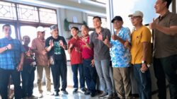 Wawalkot Tasik Diky Chandra Bersama Komedian Azis Gagap Meriahkan Grand Opening Kopi Biji