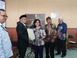 Wali Kota Tasikmalaya Memberikan Sebanyak 34 SK Pensiun PNS TMT 1 Mei 2026