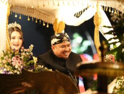 Kang Rey dan Ega Anjani Meriahkan Kirab Budaya Tatar Sunda di Kota Bandung