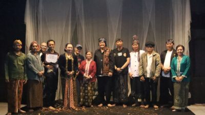 Plh Walikota Tasikmalaya Penampilan Monolog di Doea Tjerita dari Tanah Jawa Keren, Disambut Antusias Generasi Muda