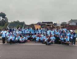 Plh Wali Kota dan Plh Sekda Kota Tasikmalaya Ikut Gotong Royong Bersama Seluruh OPD, Bersihkan Jalan Lingkar Utara