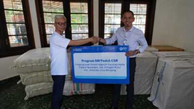 Program CSR “BRI Peduli”, BRI Bandung Serahkan Bantuan Paket Perlengkapan Ibadah di Yayasan Harita Pallava Nusantara
