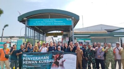 Bentuk Kepedulian Sosial, PT TKG Taekwang Indonesia Salurkan 17 Hewan Kurban ke Masyarakat 