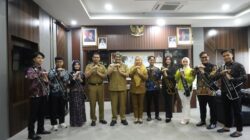 Plh Wali Kota Tasik Didampingi Kadisporabudpar Terima Mojang Jajaka, Persiapan Ke Tingkat Provinsi