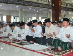 Hadiri Shalat Idul Adha Tingkat Kabupaten Dandim 0612/Tasikmalaya, Perkuat Kebersamaan dan Nilai Pengorbanan di Tengah Masyarakat 