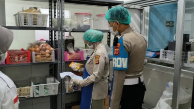 Jamin Keamanan dan Kualitas Makanan, Sidokkes Polres Purwakarta Lakukan Uji Food Safety Sebelum Didistribusikan
