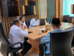 Upaya Dukung Pelaku UMKM, Wawalkot Tasik Diky Chandra Bersama Senator Komeng Temui Kepala BPJPH RI 