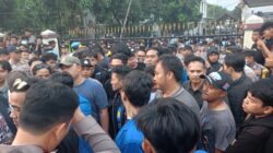 Ratusan Mahasiswa Berbagai Aliansi Gelar Aksi Unras Ke DPRD Kota Tasikmalaya, Ajukan 8 Tuntutan