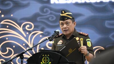 Lantik Kajari Sukabumi dan Koordinator Kejati Jabar, Kajati Sutikno Sampaikan Pesan Ini