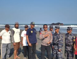 Tongkang Bermuatan Batubara Sengaja Didamparkan di Pantai Sukaresik, Langkah Darurat Cegah Pencemaran Laut