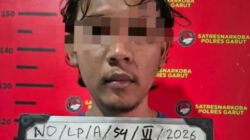 Kedok Gerobak Tahu Bulat, Polres Garut Bekuk Pengedar Tembakau Sintetis dan Sita 23 Paket Barang Bukti