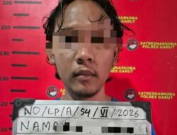 Kedok Gerobak Tahu Bulat, Polres Garut Bekuk Pengedar Tembakau Sintetis dan Sita 23 Paket Barang Bukti