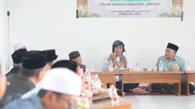 Hadiri Silaturahmi Pimpinan Ponpes Kecamatan Cipedes, Diky Chandra Tampung Keluhan Para Ulama Terkait BPJS 