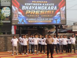 Kapolres Purwakarta Lepas Kontingen Karate Bhayangkara Presisi Polda Jabar, Tanamkan Semangat Sportivitas dan Prestasi