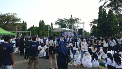 Kawal Lanjutkan Program Nasional, Ribuan Relawan MBG Kabupaten Ciamis Gelar Silaturahmi Akbar dan Doa Bersama