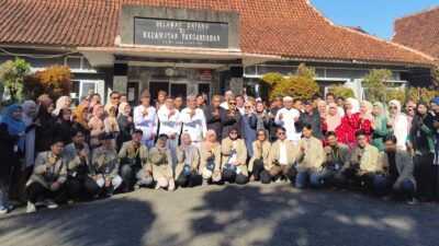 Upacara Hari Keluarga Nasional ke-33 Tingkat Kecamatan Pangandaran Berlangsung Khidmat