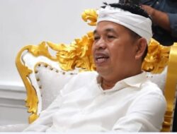 Menindaklanjuti Polemik Lagu, Dedi Mulyadi Tugaskan Om Zein Bangun 10 Rumah bagi Janda