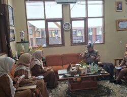 Tingkatkan Layanan Publik, Diskominfo Purwakarta Dampingi SDN Ciwangi Kelola SP4N-LAPOR