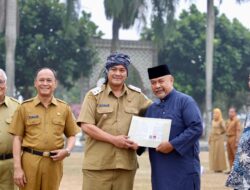 Wakil Wali Kota Tasikmalaya Terharu Saat Serahkan 26 SK Pensiun PNS TMT 1 Agustus 2026, Berikut Nama-namanya