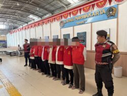 Pastikan Proses Persidangan Aman, Sat Samapta Polres Purwakarta Kawal 19 Tahanan ke Pengadilan