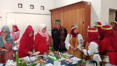 Diky Chandra: Bangga Karya KWT BPP Cipedes Ada Potensi Lebih Berkembang, Terlebih Aghnia Mau Membantu