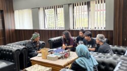 Diky Chandra Sambut Baik Film Hasil Karya Karang Taruna Tunas Mekar Burujul Muda Berkarya