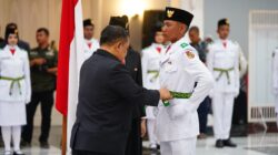 Persiapan Peringatan HUT ke-81 RI, Plt Gubernur Riau Resmi Kukuhkan Paskibraka Provinsi Riau 2026