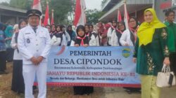 Meriahkan HUT Ke-81 RI, Giri Pribadi Ketua APDESI Kab Tasik Bersama Warga Ikuti Upacara Tingkat Kecamatan Sukaresik