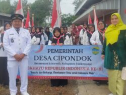Meriahkan HUT Ke-81 RI, Giri Pribadi Ketua APDESI Kab Tasik Bersama Warga Ikuti Upacara Tingkat Kecamatan Sukaresik