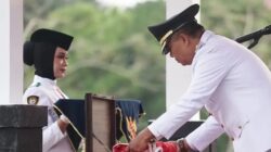 Wabup Asep Sopari Pimpin Upacara Penurunan Bendera Merah Putih, Peringati HUT Ke-81 RI Tingkat Kabupaten Tasikmalaya
