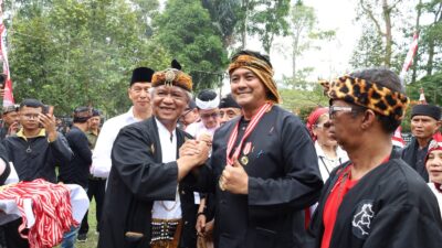 Diky Chandra: Bahagia Raih Piagam Penghargaan Galunggung Awards Sebagai Adiluhung Ki Sunda Utama