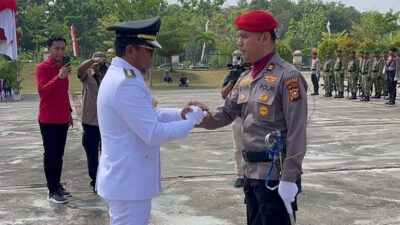 Pimpin Upacara, Bupati Zukri Sampaikan Peringatan HUT ke-81 Kemerdekaan RI Bukan Seremoni Tahunan, Momentum Refleksi Perjuangan Para Pendiri Bangsa