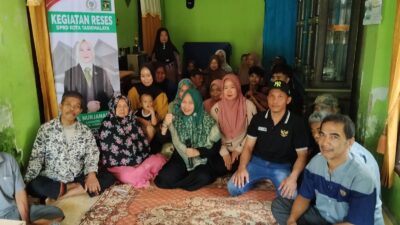 Puluhan Warga Cimadang Kelurahan Urug Kecamatan Kawalu Antusias Hadiri Reses Anggota DPRD Kota Tasik Hj.Nurjanah