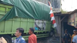 Truk Tabrak Rumah Warga di Cilalawi, Polisi Bergerak Cepat Amankan TKP dan Evakuasi Kendaraan