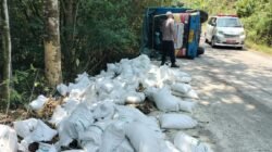 Mobil Pengangkut Bantuan Pangan Alami Laka Tunggal di Tanjakan Kampung Pagadungan, Polri Hadir Tangani Situasi