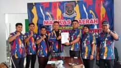 Ketua DPD LASKAR NKRI Subang Serahkan SK Definitif Kepada Ketua DPC Ciater dan Kartu Anggota Kepada Se-Jajaran Pengurus dan Anggota